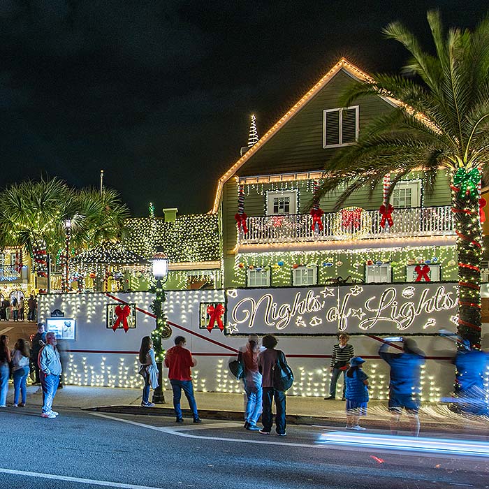St. Augustine Hilton Bayfront decorated with holiday lights