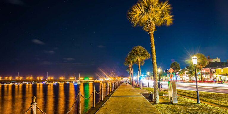Nights of Lights Boat Tour in St. Augustine
